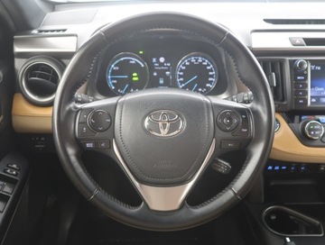 Toyota RAV4 IV MPV Facelifting 2.5 Hybrid 197KM 2016 Toyota RAV 4 2.5 Hybrid, Salon Polska, Serwis ASO, zdjęcie 14