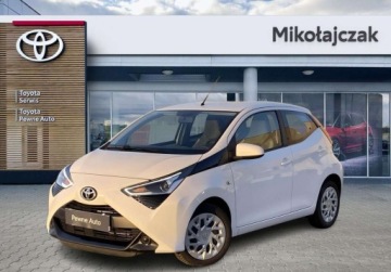 Toyota Aygo II Hatchback 3d Facelifting 1.0 VVT-i 72KM 2021 Toyota Aygo 1.0 VVT-i X-play Tech VAT 23 Toyota Mikolajczak Leszno