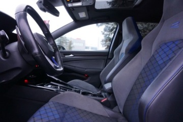 Volkswagen Golf VIII R 2.0 TSI 320KM 2022 Volkswagen Golf 4Mot DSG SalonPL Szyberdach ACC Kamera Klima 3stref, zdjęcie 12