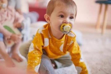Соска AVENT ULTRA AIR 6-18M ДЫШАЩАЯ + ЧЕХОЛ