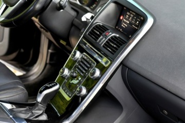 Volvo XC60 I SUV Facelifting 2.0 D3 DRIVE-E 150KM 2017 Volvo XC 60 2.0 150KM D3 Full Opcja Led Xenon, zdjęcie 13