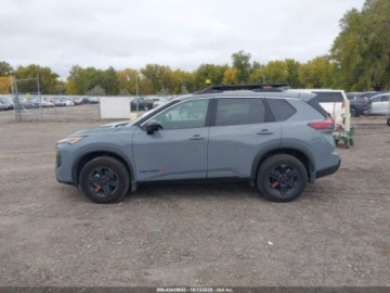 Nissan 2025 Nissan Rogue Rock Creek 2025 1.5l 1.5 Benzyna 201KM, zdjęcie 2
