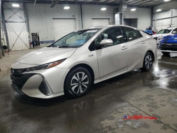 Toyota Prius IV Hatchback 1.8 Hybrid 122KM 2018 Toyota Prius 2018 r., 1,8 L PRIME PLUS od ubezpieczalni 1.8 Hybryda 121KM, zdjęcie 1