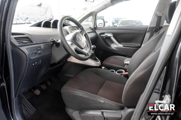 Toyota Verso Minivan 2.0 D-4D 126KM 2010 Toyota Verso, zdjęcie 15