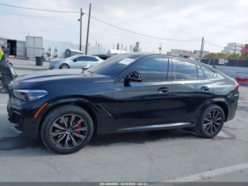BMW X6 G06 2022 BMW X6 XDrive40I 2022 3.0 Benzyna 335KM, zdjęcie 1