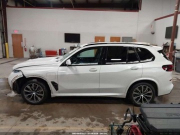 BMW X5 G05 2024 BMW X5 phev, 2024r., 4x4, 3.0L 3.0 Benzyna 308KM, zdjęcie 5