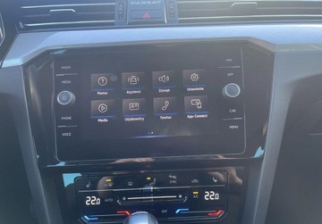 Volkswagen Passat B8 Variant Facelifting 1.5 TSI EVO 150KM 2021 Volkswagen Passat Business 1.5 TSI 150 KM DSG Podg. fot Navi Climatroni, zdjęcie 14