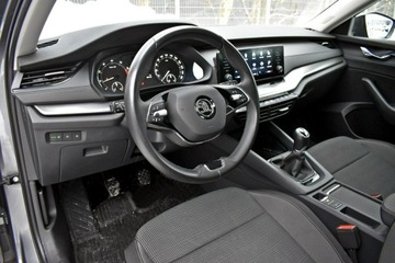 Skoda Octavia IV Liftback 1.5 TSI EVO 150KM 2022 Škoda Octavia Skoda Octavia Bezwypadkowy / Salon, zdjęcie 9