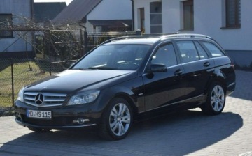 Mercedes Klasa C W204 Limuzyna 1.8 200 CGI BlueEFFICIENCY 184KM 2009 Mercedes-Benz Klasa C 1.8 Kompresor Automat PDC Sprowadzony 1.8 Benzyna, zdjęcie 4