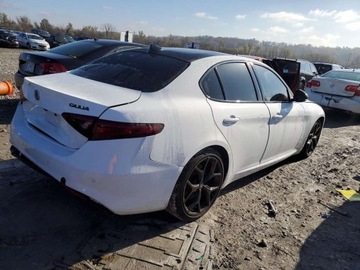 Alfa Romeo Giulia II Sedan Facelifting 2.0 Turbo 280KM 2020 Alfa Romeo Giulia TI 2020 2.0l 2.0 Benzyna 280KM, zdjęcie 3