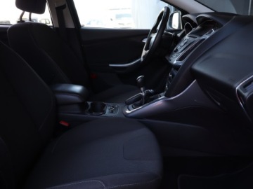 Ford Focus III Hatchback 5d 1.0 EcoBoost 125KM 2013 Ford Focus 1.0 EcoBoost, Navi, Klima, Klimatronic, zdjęcie 8