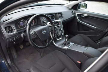 Volvo V60 I Kombi 1.6 DRIVe 115KM 2013 Volvo V60 1,6d2 115KM NAVI ALU PÓŁ-SKÓRA, zdjęcie 4