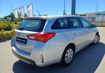Toyota Auris II Touring Sports Facelifting 1.6 Valvematic 132KM 2015 Toyota Auris 145 1.6 Active 132 KM LPG 1.6 BenzynaLPG 132KM, zdjęcie 5