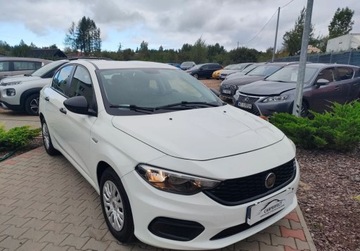 Fiat Tipo II Sedan 1.4 95KM 2019 Fiat Tipo Salon POLSKA 1.4 95KM VAT 23 Jak nowy Zobacz 1.4 Benzyna, zdjęcie 7