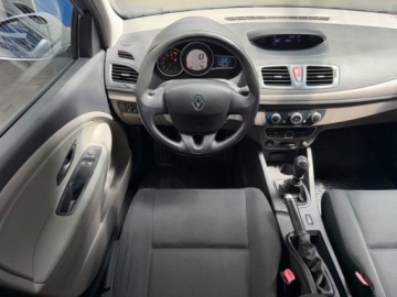 Renault Megane III Grandtour 1.6 16v 110KM 2011 Renault Megane Bezwypadkowe od osoby prywatnej sprawne dobrze utrzymane 1.6, zdjęcie 21