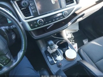 Toyota Highlander II 2019 Toyota Highlander LE PLUS, V6, od ubezpieczalni 3.5 Benzyna 295KM, zdjęcie 8