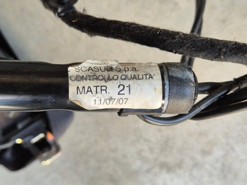 ALFA ROMEO 159 KONZOLA AIR NÁDRŽ ULOŽENÍ NAPÍNÁK SENSOR KPL.
