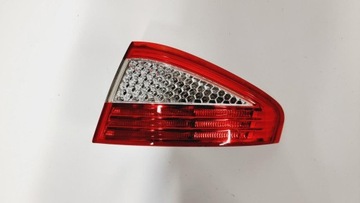 LAMPA PRAWA TYLNA KAROSERYJNA FORD MONDEO MK4 HB