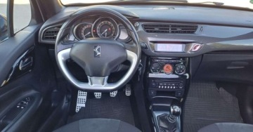 DS 3 Cabrio (Citroen) 1.6 THP 156KM 2014 Citroen DS3 Citroen DS3 1.6 THP Ultra Prestige 1.6 Benzyna 156KM, zdjęcie 17