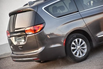 Chrysler Pacifica II 3.6 V6 291KM 2017 Chrysler Pacifica CHRYSLER PACIFICA 3.6 291KM 8-OSOB LED DVD Martwe-Pole K, zdjęcie 11