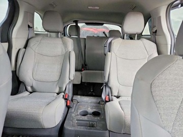 Toyota Sienna III 2021 Toyota Sienna Le 2021 2.5 Hybryda 245KM, zdjęcie 10