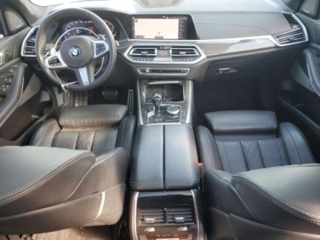 BMW X5 G05 2021 BMW X5 M50i 2021 4.4l 4.4 Benzyna 523KM, zdjęcie 8