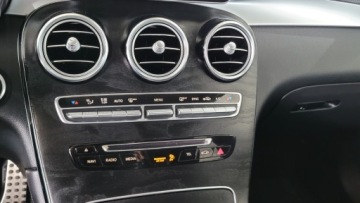 Mercedes GLC C253 SUV 2.1 220 d 170KM 2018 Mercedes-Benz GLC MERCEDES GLC 220D 4MATIC 2.1 Diesel 170KM, zdjęcie 25