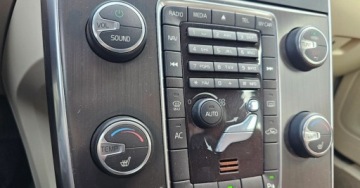 Volvo S60 II Sedan 1.6 D2 115KM 2011 Volvo S60 Bardzo bogata opcja i dobry stan samochodu 1.6 Diesel 115KM, zdjęcie 33