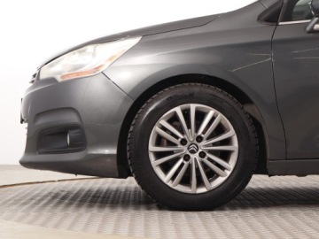 Citroen C4 II Hatchback 5d 1.6 16v VTi 120KM 2011 Citroen C4 1.6 VTi, GAZ, Navi, Klima, Klimatronic, zdjęcie 14