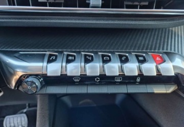 Peugeot 5008 II Crossover 1.2 PureTech 130KM 2020 Peugeot 5008 PureTech 130 EAT8 Stop amp Start Active 1.2, zdjęcie 27