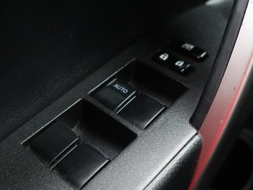 Toyota Corolla X Sedan Facelifting 1.6 Valvematic 132KM 2014 Toyota Corolla 1.6 Valvematic, Salon Polska, GAZ, zdjęcie 17