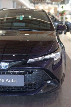 Toyota Corolla XII TS Kombi Facelifting 1.8 Hybrid 140KM 2023 Toyota Corolla 1.8 Hybrid Comfort 1.8 BenzynaLPG 140KM, zdjęcie 36
