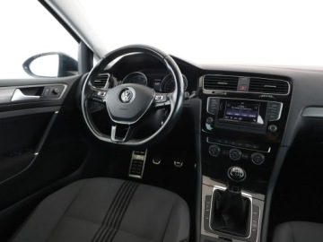 Volkswagen Golf VII Variant 2.0 TDI CR DPF BlueMotion Technology 150KM 2016 Volkswagen Golf 2.0 TDI Allstar Climatronic Navi, zdjęcie 15