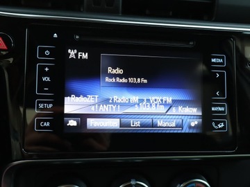 Toyota Corolla XII Sedan 1.6 Valvematic Dual VVT-i 132KM 2019 Toyota Corolla 1.6 Valvematic, Salon Polska, zdjęcie 11