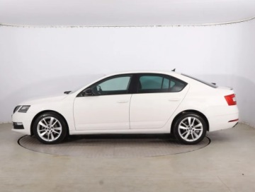 Skoda Octavia III Liftback Facelifting 1.5 TSI ACT 150KM 2019 Skoda Octavia 1.5 TSI, Salon Polska, DSG, Navi, zdjęcie 2