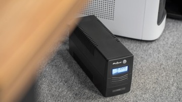 Компьютерный аварийный источник питания UPS REBEL Plus 850VA 480W LCD USB RJ45