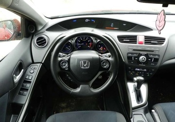 Honda Civic IX Hatchback 5d 1.8 i-VTEC 142KM 2014 Honda Civic sliczna zadbana 1,8 AUTOMAT 1wlascicielka 1.8 Benzyna 142KM, zdjęcie 7