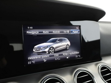 Mercedes Klasa E W213 Kombi 2.0 220d 194KM 2017 Mercedes E 220 Historia serwisowa ASO Automat Navi, zdjęcie 22