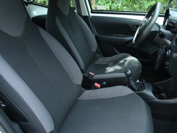 Toyota Aygo II Hatchback 3d Facelifting 1.0 VVT-i 72KM 2019 Toyota Aygo 1.0 VVT-i, Salon Polska, zdjęcie 8