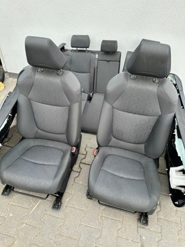 RAV4 V FOTELE KOMPLET TAPICERKI