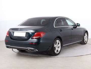 Mercedes Klasa E W213 Limuzyna 2.0 220d 194KM 2016 Mercedes E E 220 d, Salon Polska, 191 KM, Automat, zdjęcie 4
