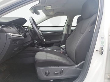 Skoda Octavia IV Kombi 2.0 TDI 150KM 2021 Skoda Octavia Style, 2.0TDI 150KM, Kamera, Keyless, Grzana szyba, Matrix,, zdjęcie 24
