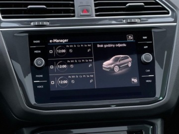 Volkswagen Tiguan II SUV Plug-in 1.4 TSI e-HYBRID 245KM 2022 Volkswagen Tiguan Tiguan 1.4 TSI Plug In DSG Highline LED Matrix Hak AsoFV, zdjęcie 37