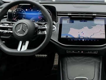Mercedes Klasa E W214 Sedan 2.0 220d 197KM 2025 E Klasa 220 d 4-Matic AMG 2.0 (197KM) 2025, zdjęcie 5