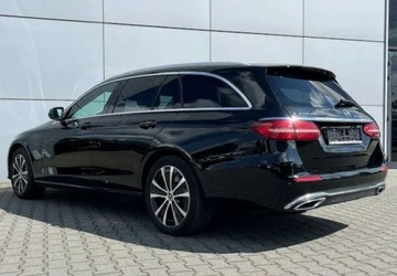 Mercedes Klasa E W213 2021 Mercedes-Benz Klasa E Plug-In Polift Automat Kamera Ambiente Navi Vi, zdjęcie 9