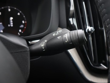 Volvo XC60 II Crossover D5 235KM 2018 Volvo XC60 D5 AWD, Salon Polska, 231 KM, 4X4, zdjęcie 17