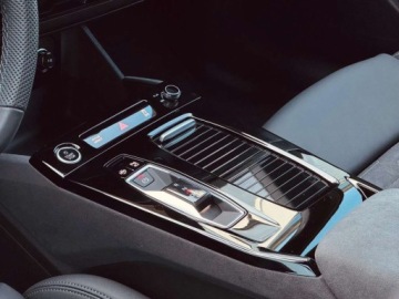 Audi 2025 Audi A6 Avant e-tron Pakiet Tech plus,Interieur S,Technology Elektryczny, zdjęcie 10