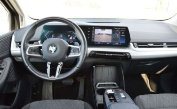 BMW Seria 2 G42-U06 2023 BMW Seria 2 220i 156 KM Led Tempomat Navi Kamera Car Play Indukcja Virtual, zdjęcie 14