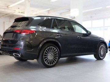 Mercedes GLC C254/X254 Coupe 2.0 200 204KM 2025 MERCEDES-BENZ GLC 200 4-Matic AMG Line 2.0 (204KM) 2025, zdjęcie 3