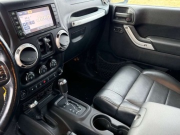 Jeep Wrangler III Unlimited Facelifting 2.8 DOHC I-4 Turbo CRD 200KM 2011 Jeep Wrangler Sliczna Sahara Navi Ledy Skory Grzany Fotele Automat EUROPA, zdjęcie 16